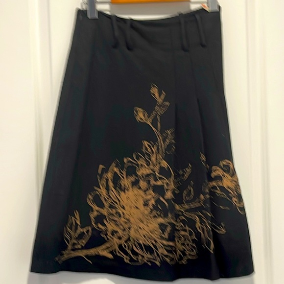 Mid Length Pleated Skirt - Picture 1 of 3
